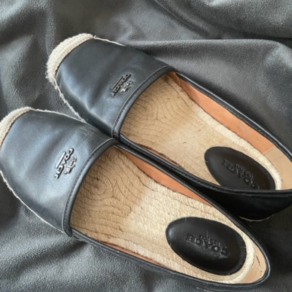 Coach Espadrilles shoes. Says sz 37 but fit more like 38-sz 7. Sadly too big - Picture 1 of 4
